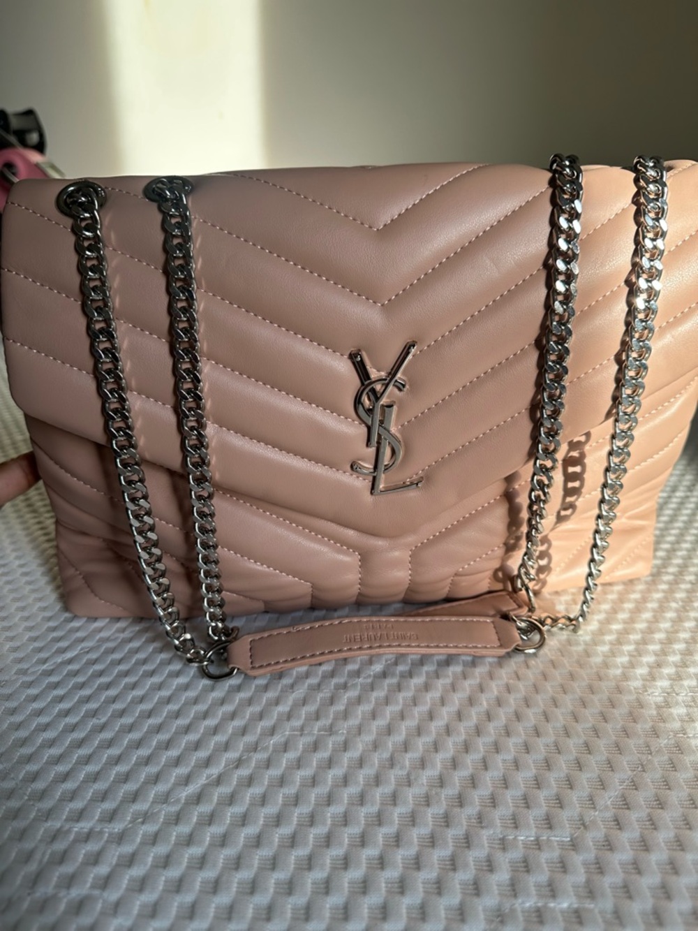 Saint Laurent Chevron Quilted Shoulder Bag in Pale Pink with Silver Hardware - Picture 3 of 8
